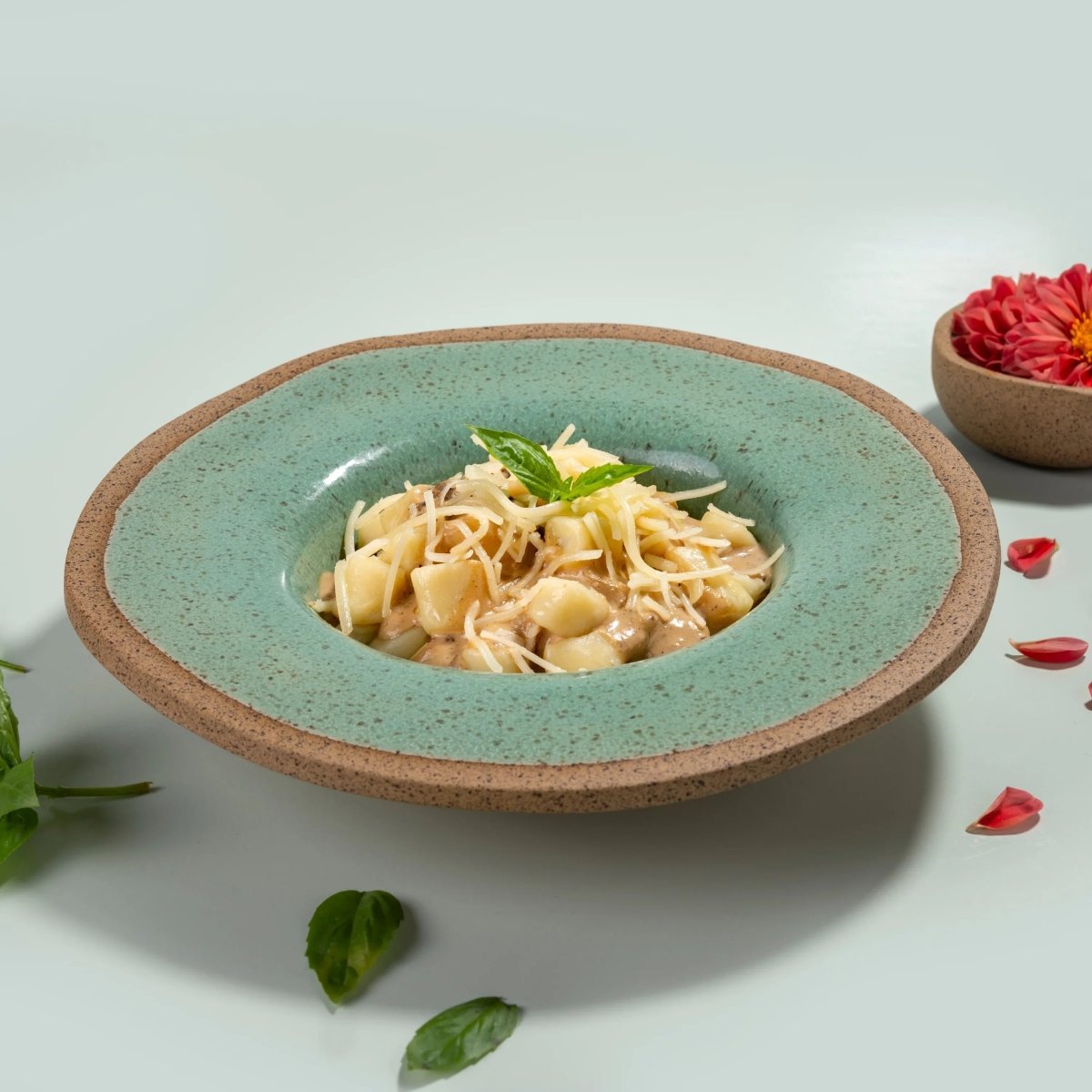 GNOCCHI DE BATATA COM MOLHO FUNGHI - Nurit