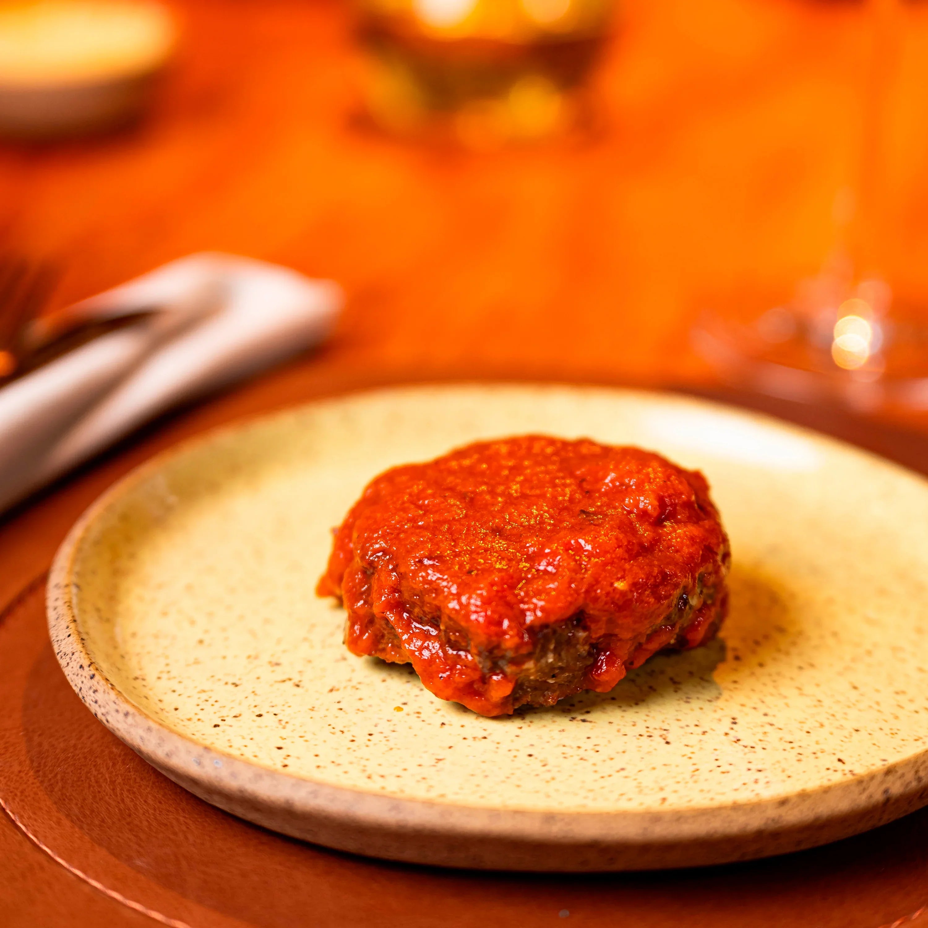 POLPETONE COM MOLHO POMODORO